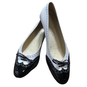 Salvatore Ferragamo Leather and Patent Flats Size 7.5 Narrow